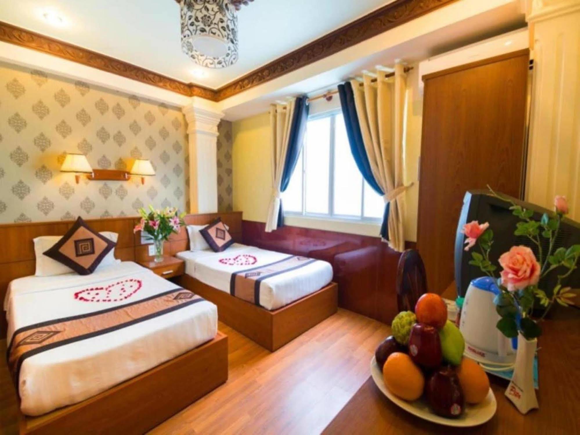A25 โฮเทล - 167 ฟามงูลาว Hotel โฮจิมินห์ซิตี้ ภายนอก รูปภาพ