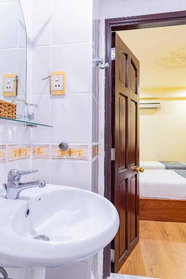 A25 โฮเทล - 167 ฟามงูลาว Hotel โฮจิมินห์ซิตี้ ภายนอก รูปภาพ
